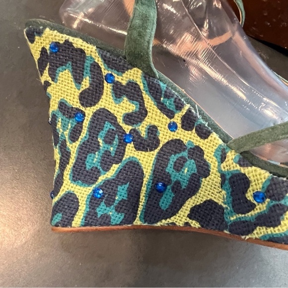 Colin Stuart sz 11 green suede leopard print platform wedge sandals - Picture 12 of 16